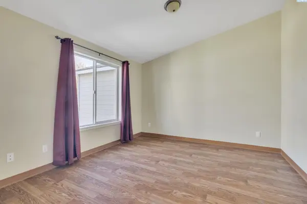 2720 Leslie Rd., Richland, WA 99352