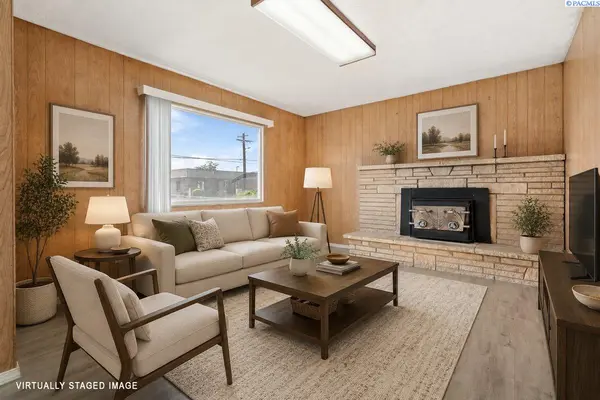 494 S 38th Ave, West Richland, WA 99353-5166