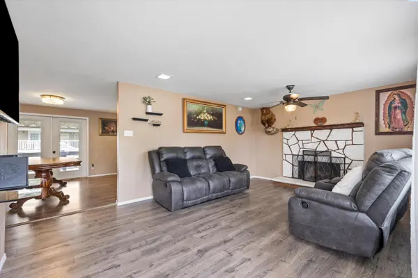 1103 Christopher Ln, Benton City, WA 99320