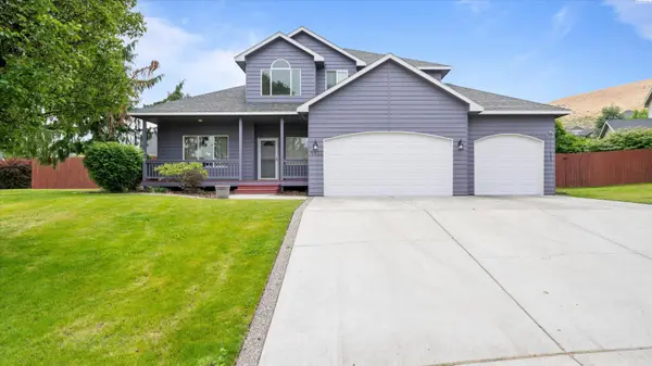 4911 Milky Way,  West Richland,  WA 99353