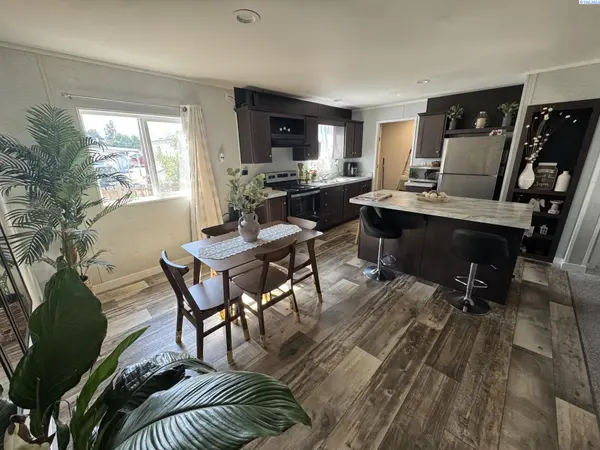 2700 Fruitvale Blvd #60, Yakima, WA 98902