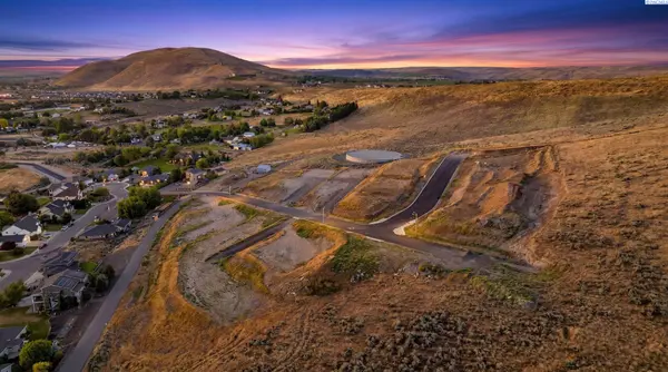 4678 Ferrero Drive #Lot 4, West Richland, WA 99353