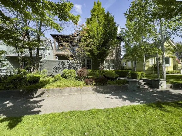 327 E Birch St, Walla Walla, WA 99362