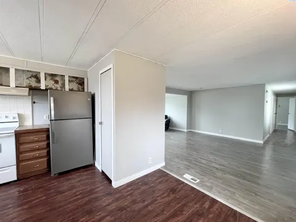 198 Crestwood Drive, Richland, WA 99352