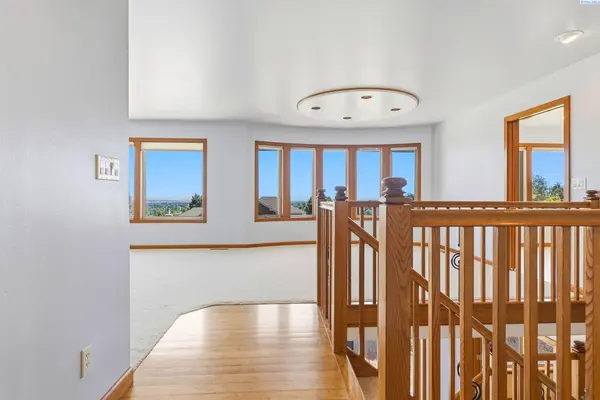 3703 W 42nd, Kennewick, WA 99337