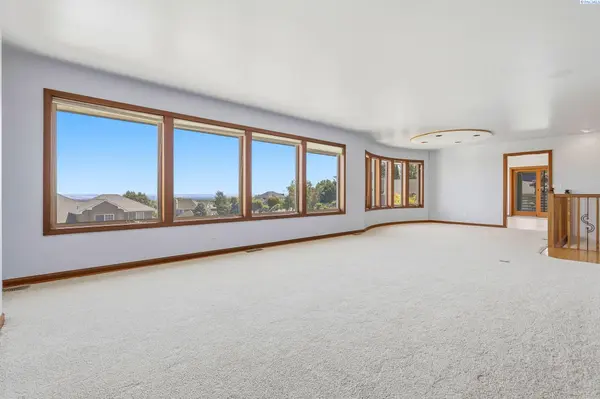 3703 W 42nd, Kennewick, WA 99337