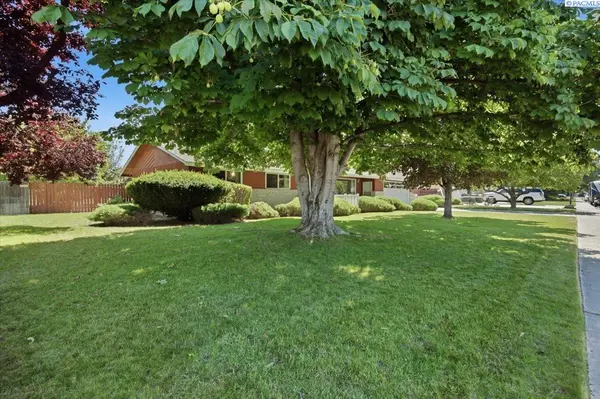 1628 Butternut Ave, Richland, WA 99354