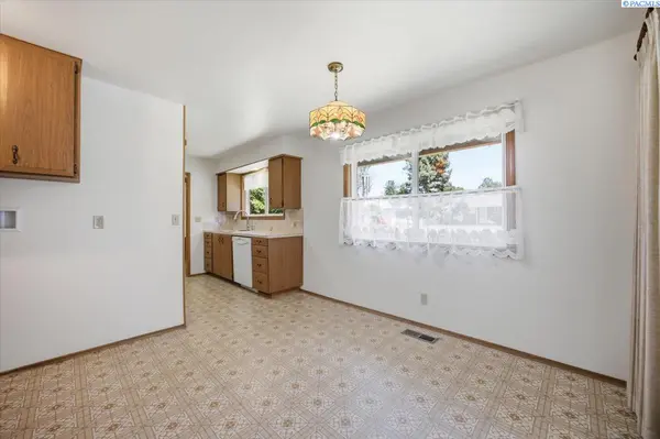1628 Butternut Ave, Richland, WA 99354