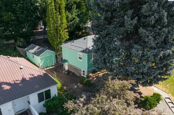 1320 NE Mcgee, Pullman, WA 99163