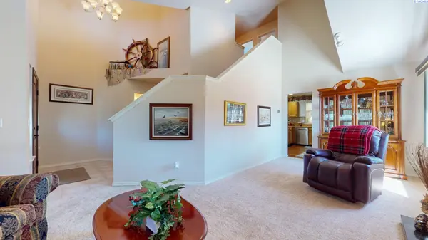 407 S Young Place, Kennewick, WA 99336