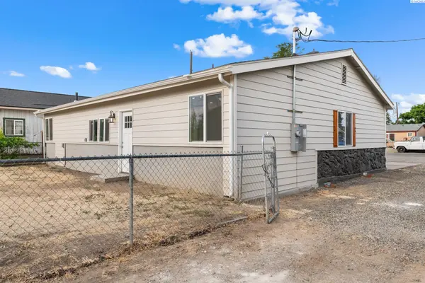 111 S H St, Toppenish, WA 98948