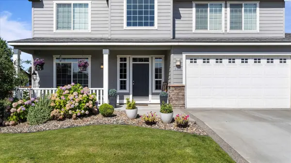 6206 Midland LN, Pasco, WA 99301
