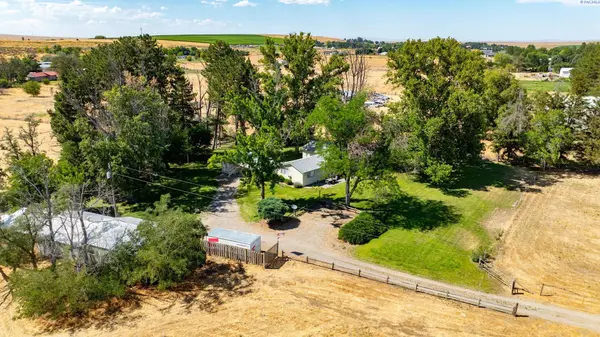 90206 N Harrington Rd., West Richland, WA 99353