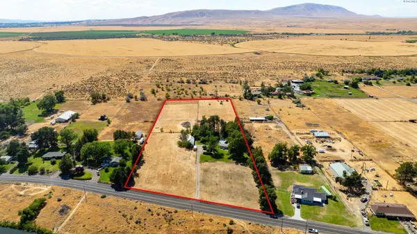 90206 N Harrington Rd., West Richland, WA 99353