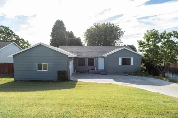 1565 NE 11th St, Benton City, WA 99320