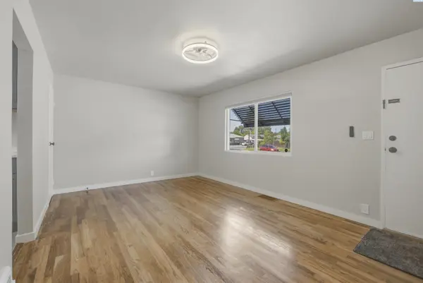 1908 Everest Ave, Richland, WA 99354