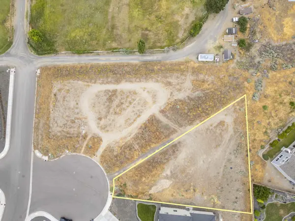 6560 Caspian Place, West Richland, WA 99353