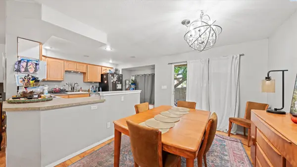 8720 W Falls Ave, Kennewick, WA 99336