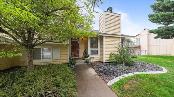 8720 W Falls Ave, Kennewick, WA 99336