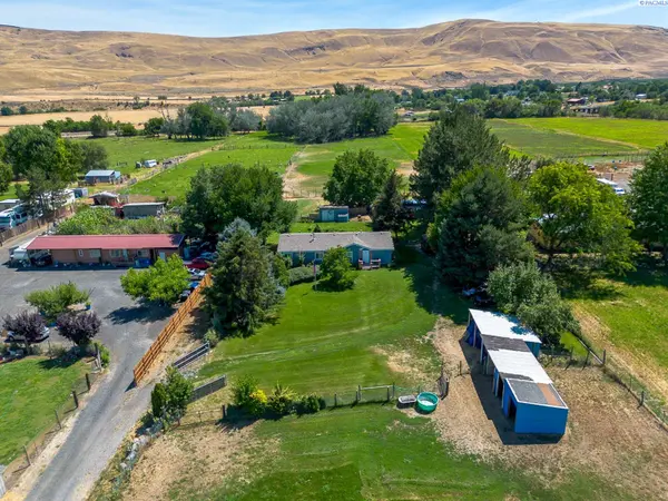 86503 W Old Inland Empire Highway, Prosser, WA 99350