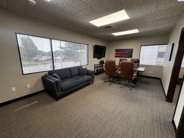 1933/1955 Jadwin Avenue #415, Richland, WA 99354