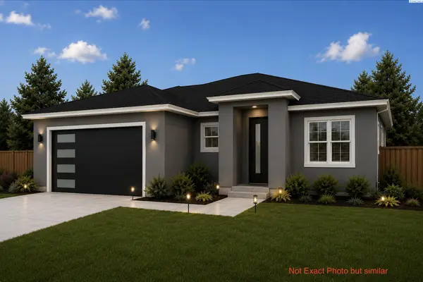 401 Hogan St, Sunnyside, WA 98944