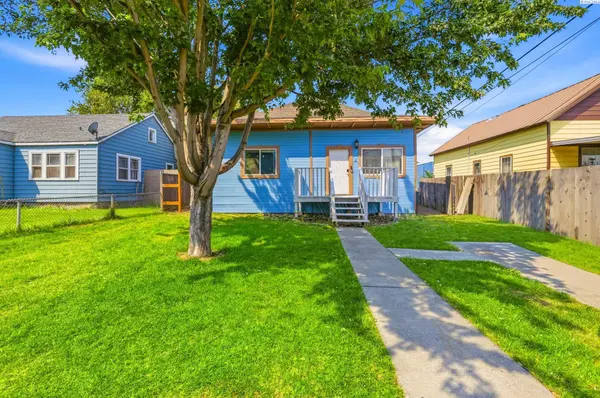 111 N Garfield St, Kennewick, WA 99336