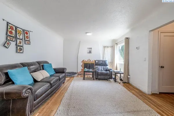 908 S Meadow Street, Colfax, WA 99111