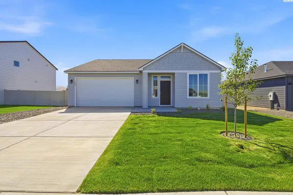 1205 18th St, Benton City, WA 99320