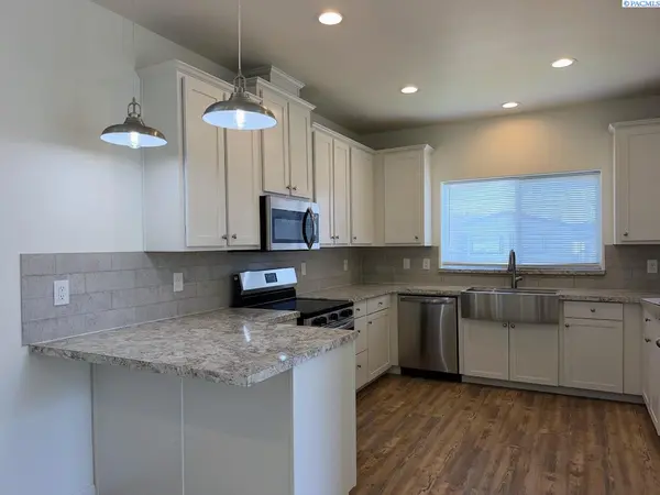 2105 N Steptoe St #62 #62, Kennewick, WA 99336