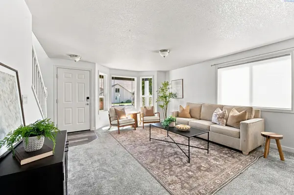 5600 Monica Court, West Richland, WA 99353