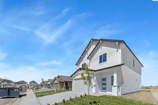 206 N Dewberry Pl, Kennewick, WA 99336