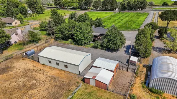 86512 N Harrington Rd, West Richland, WA 99353