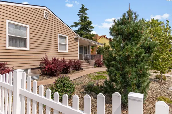 78 Whitten, Richland, WA 99354