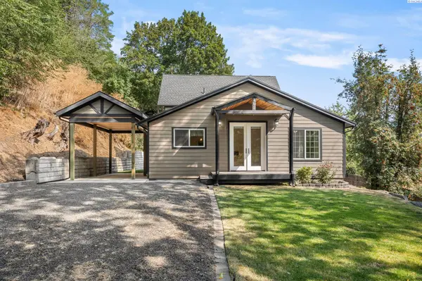 407 S Lake St,  Colfax,  WA 99111