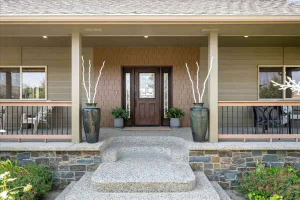 9334 N Canyon View Pr NE, Benton City, WA 99320