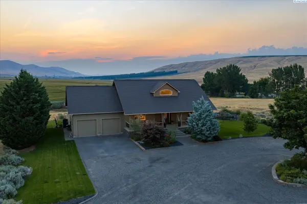 9334 N Canyon View Pr NE, Benton City, WA 99320