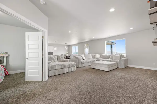 21004 E Plum Pl, Benton City, WA 99320