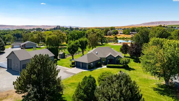 97218 N Northstar PRNE, West Richland, WA 99353