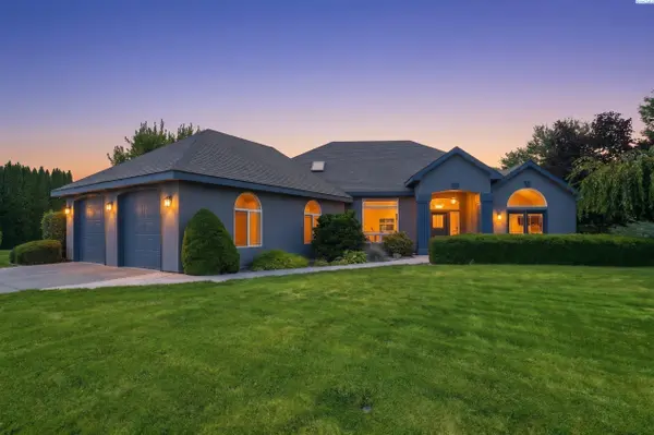 97218 N Northstar PRNE, West Richland, WA 99353