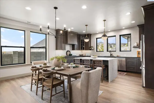 686 Cortona, Richland, WA 99352
