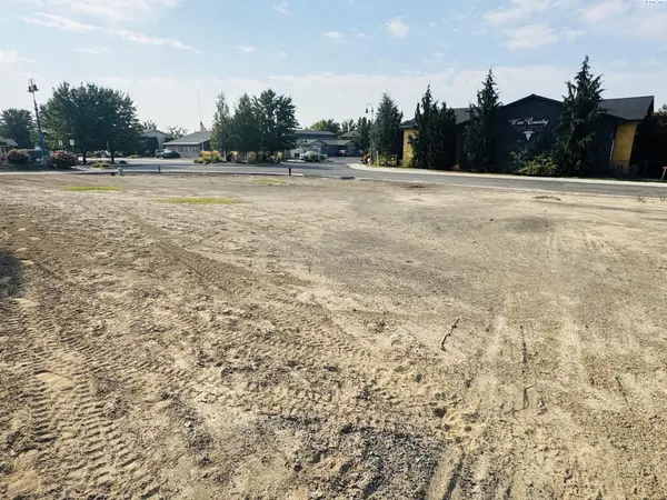 800 Fountain Blvd, Zillah, WA 98953