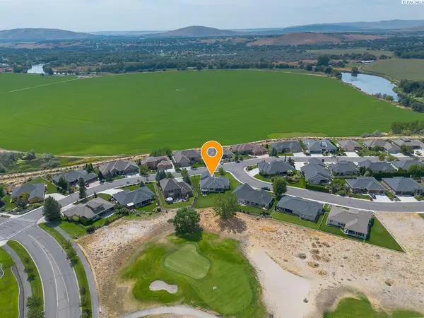 2994 Riverbend Drive, Richland, WA 99354