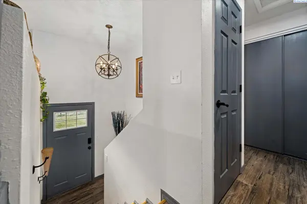 28708 E SR 224 NE, Benton City, WA 99320