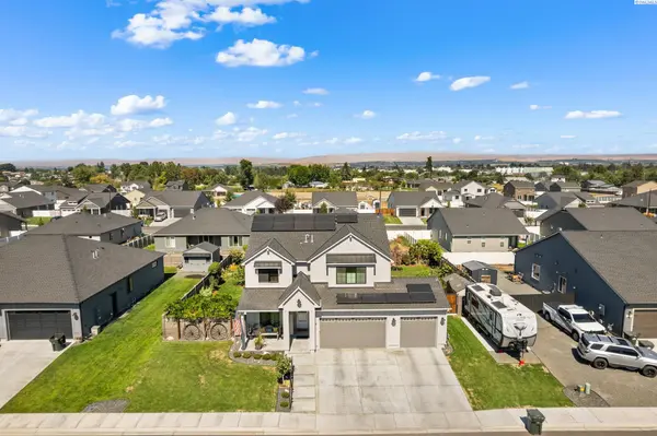 313 Ruby Ave, Grandview, WA 98930