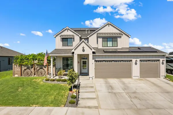 313 Ruby Ave, Grandview, WA 98930