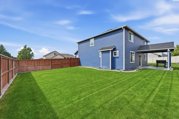 6109 Turf Paradise Drive, Pasco, WA 99301