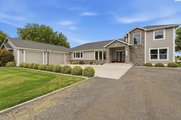 24508 S Oak St, Kennewick, WA 99337