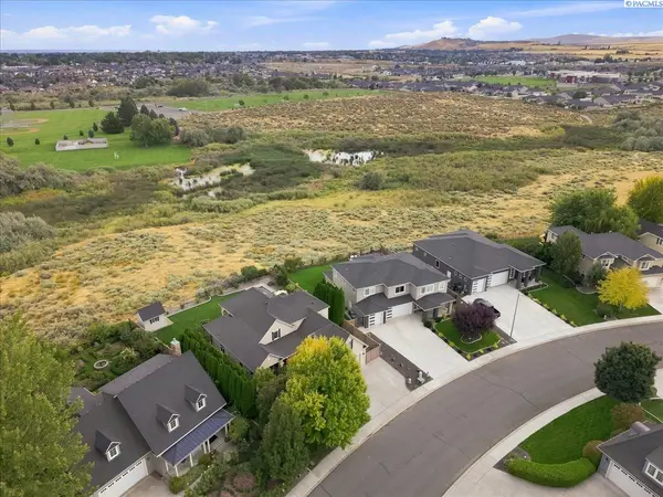298 Piper St, Richland, WA 99352