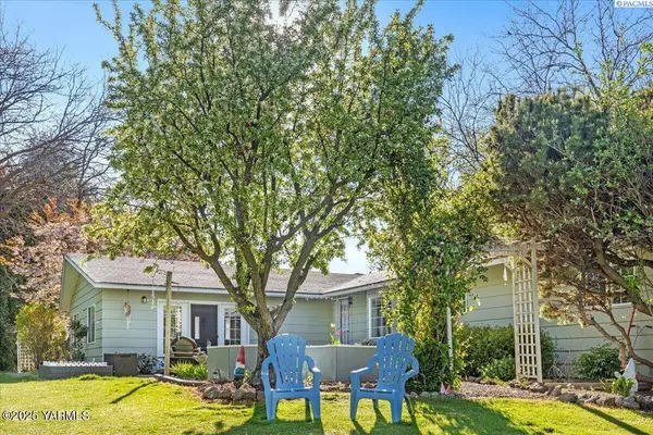 10401 N 1739 PR NW, Grandview, WA 98930
